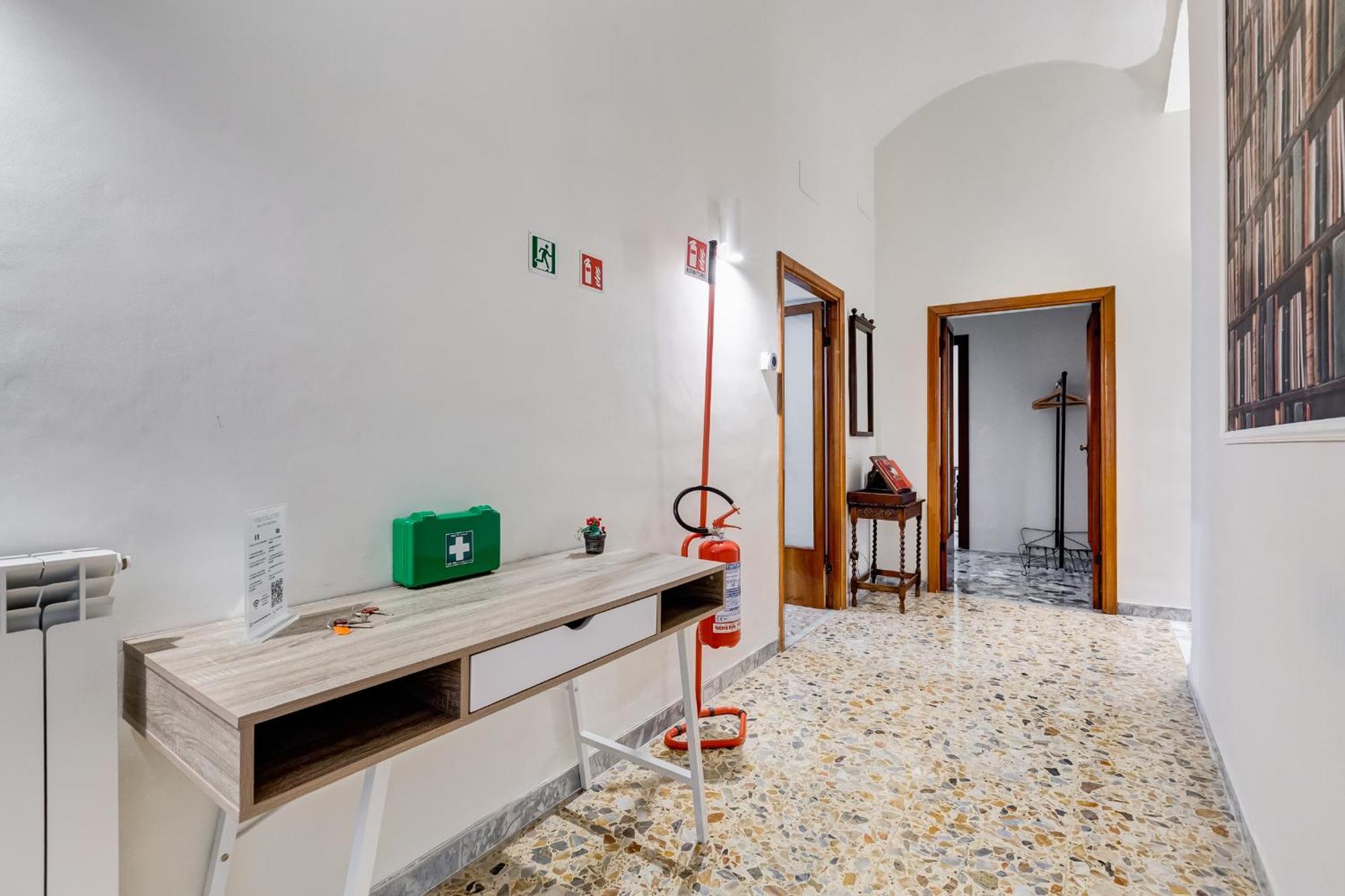 Vivilo Collection - San Vito View Apartment - 3 Bdr 2 Baths Rome Exterior photo