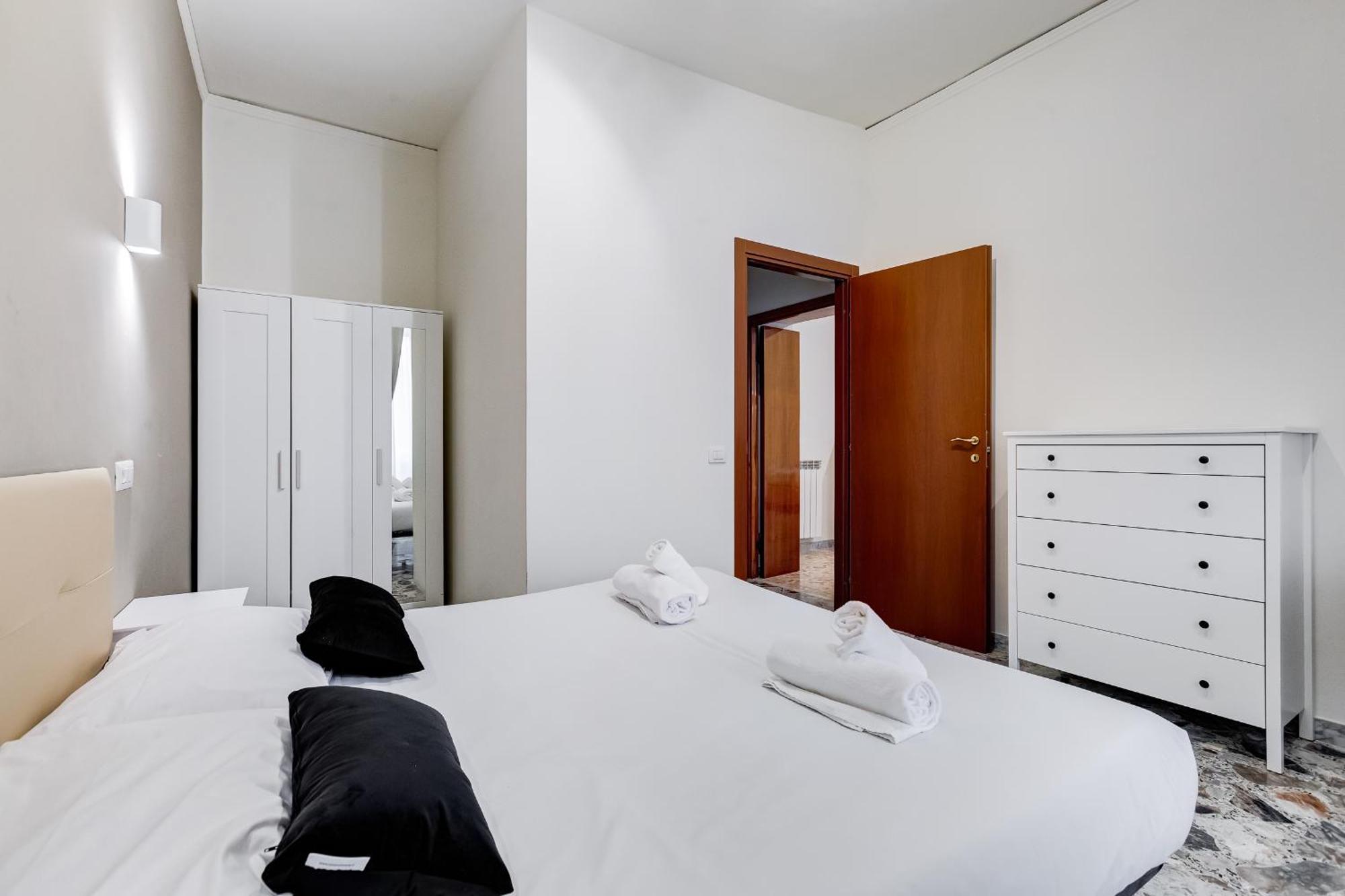 Vivilo Collection - San Vito View Apartment - 3 Bdr 2 Baths Rome Exterior photo